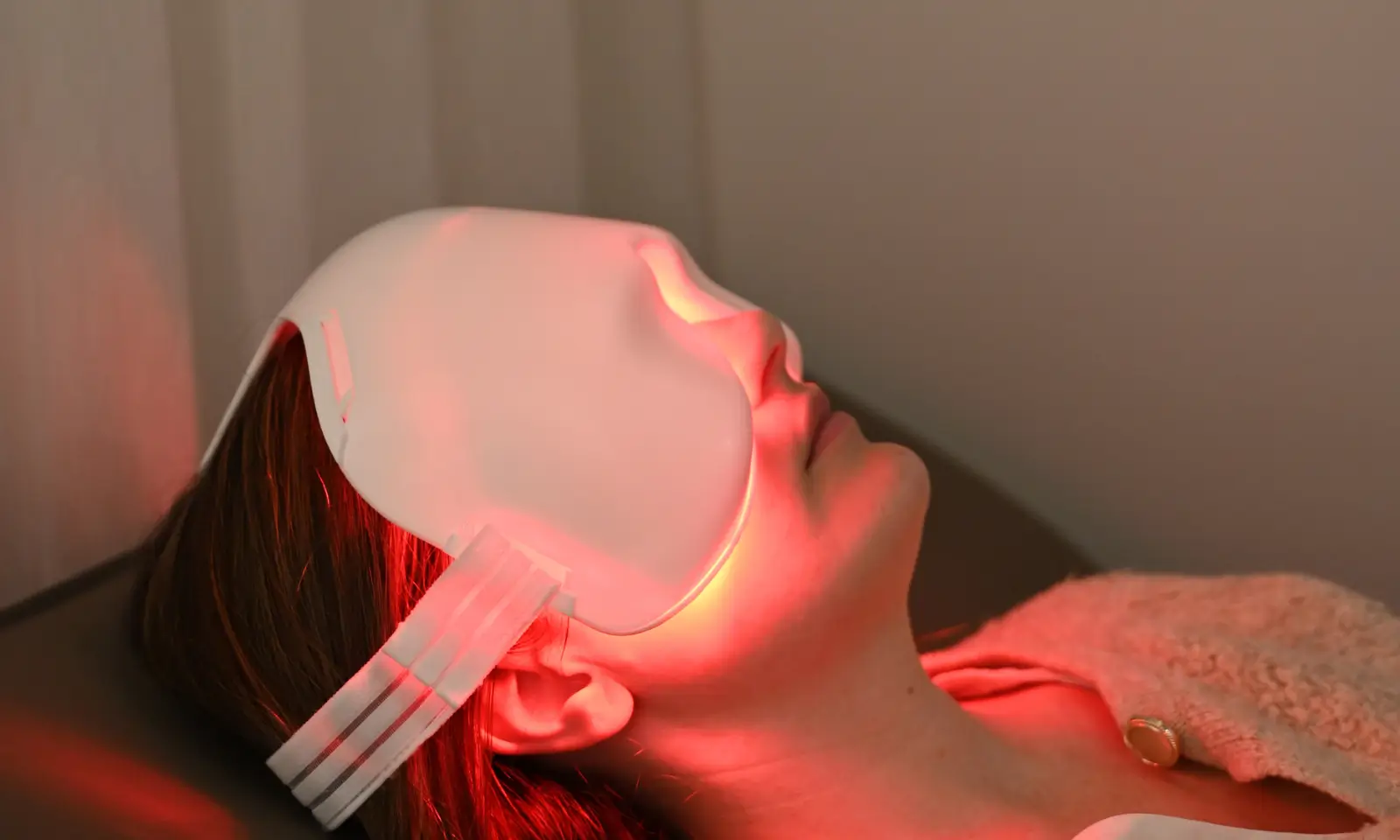 Eyelight Treatment 1600 x 960.webp